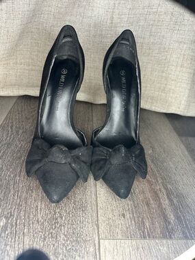 Wild Diva Black Pointed Bow Pumps